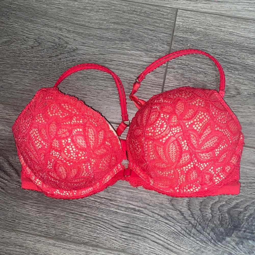 Super Cute VS Bombshell Bra